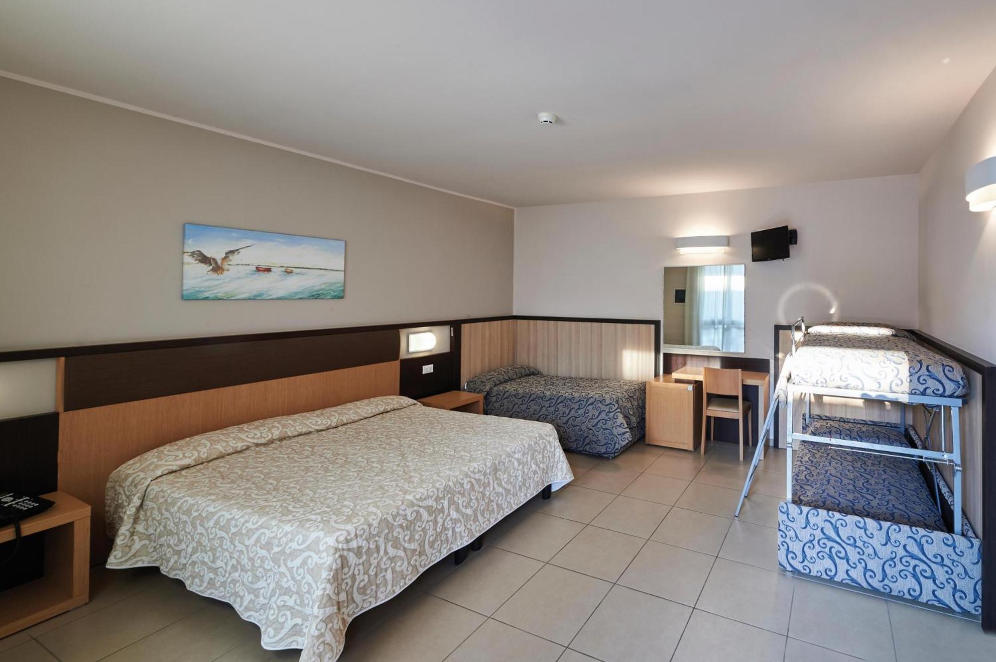 קרוביניו Riva Marina Resort - Cdshotels מראה חיצוני תמונה